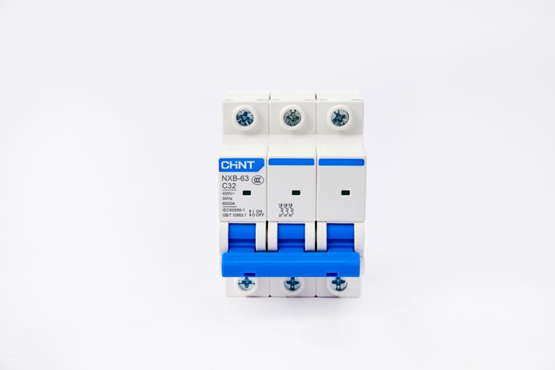 Aptomat-180121-4