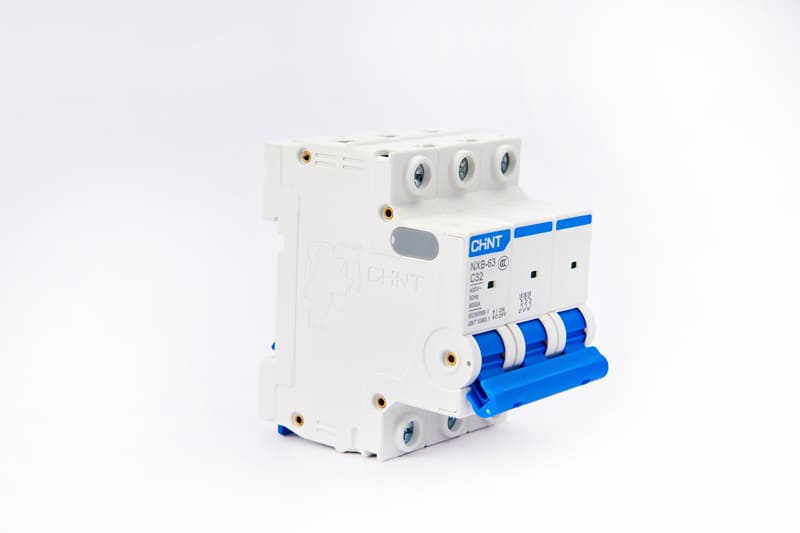 Aptomat-180121-5